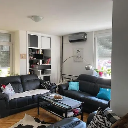Apartamento Lovely In City Center
