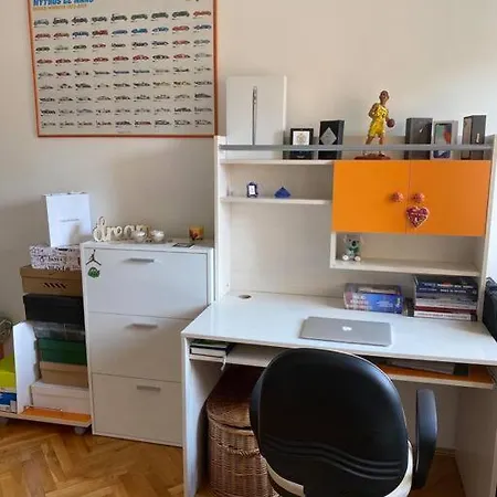 Apartamento Lovely In City Center *