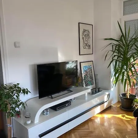 Lovely In City Center Apartamento Skopie